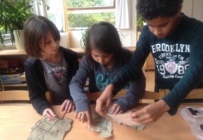 creatief kinderfeestje Loenen, actief kinderfeestje Loenen, kinderfeestje jongens Loenen, kinderfeestje meisjes Loenen, kampvuur feest, detective feest, knutselfeest, Luzelkinderfeestjes